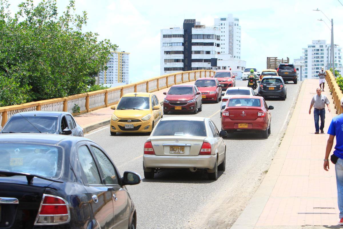 Desde mañana empiezan desvíos en Manga por obras en el puente Román