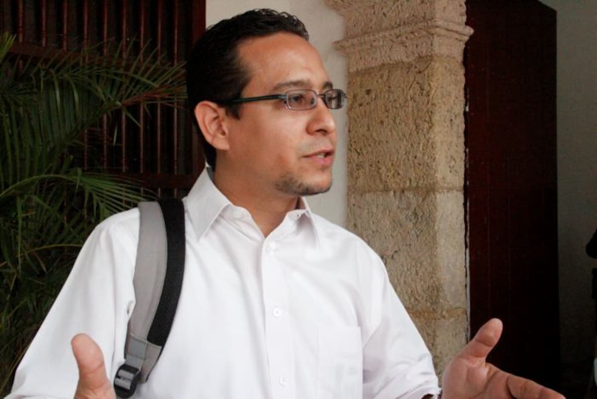 Adelfo Doria, gerente de Espacio Público anunció que ya se informó del caso a la Capitanía de Puertos de Cartagena para las investigaciones. ANTONIO CANCHILA GARCÍA - EL UNIVERSAL