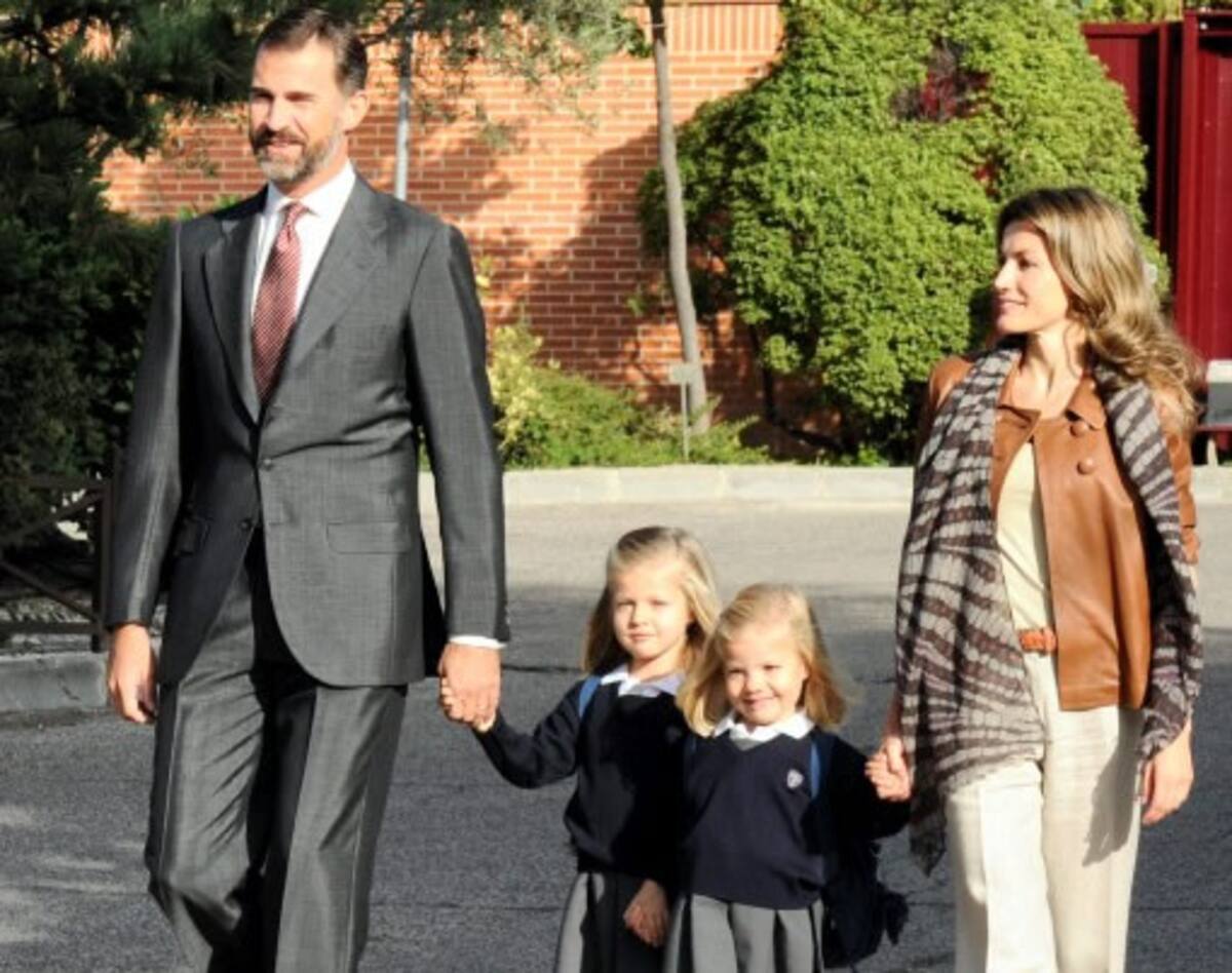 El príncipe Felipe y la princesa Letizia, con sus hijas Leonor y Sofía