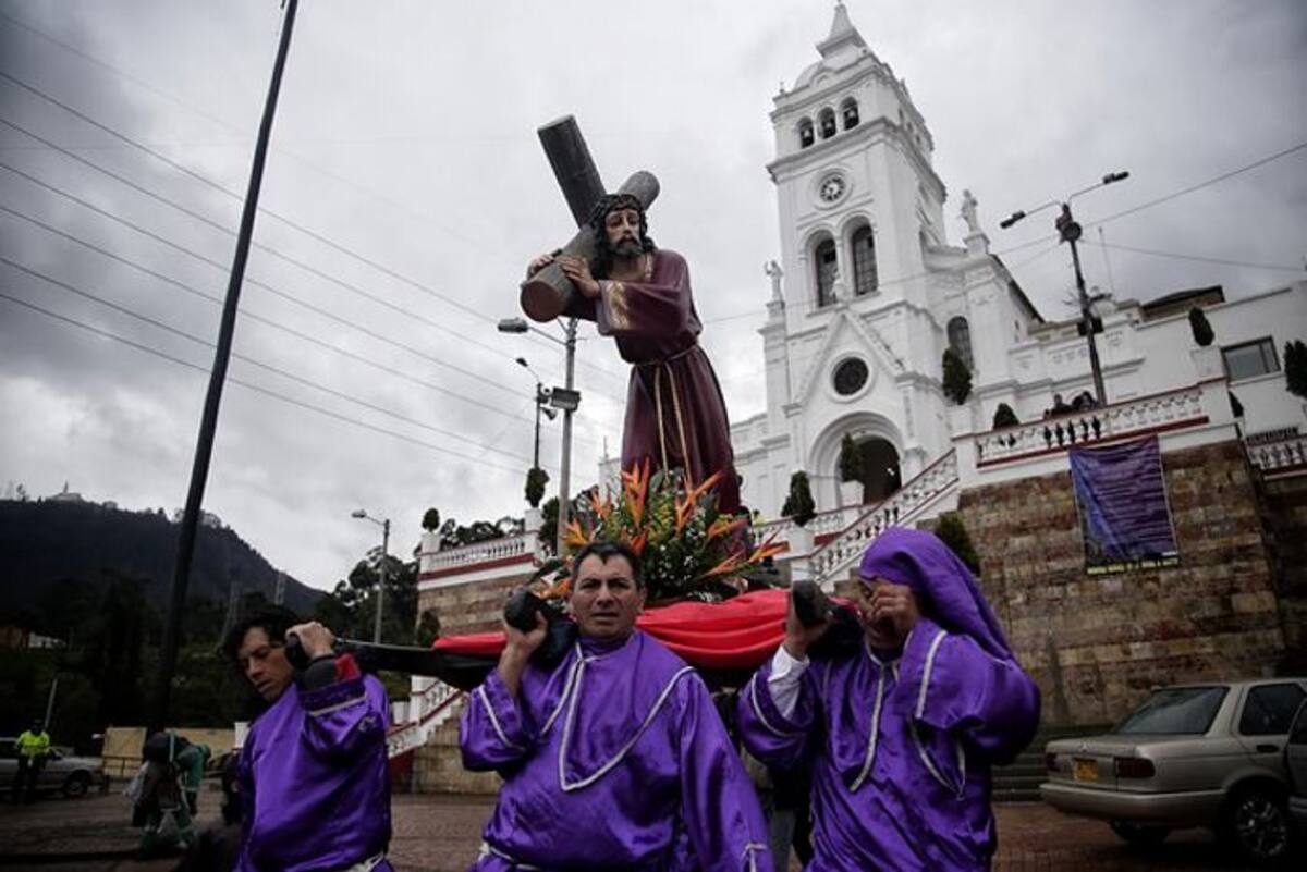 Viacrucis del Viernes Santo en Villavicencio. Colprensa