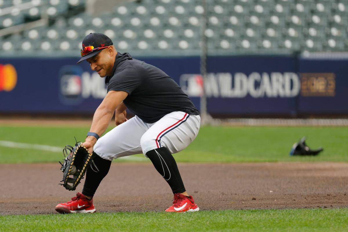 ¡Quiere más!: Dónovan Solano es Colombia en la postemporada