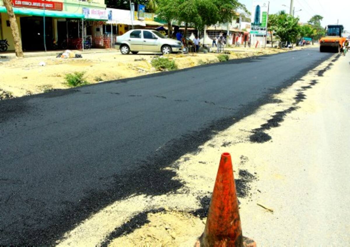La Troncal de Occidente tendrá en su parte urbana dos calzadas que suman cuatro carriles en total; la vía tendrá un separador de un metro de ancho y bermas de 80 centímetros. JULIO CASTAÑO - EL UNIVERSAL