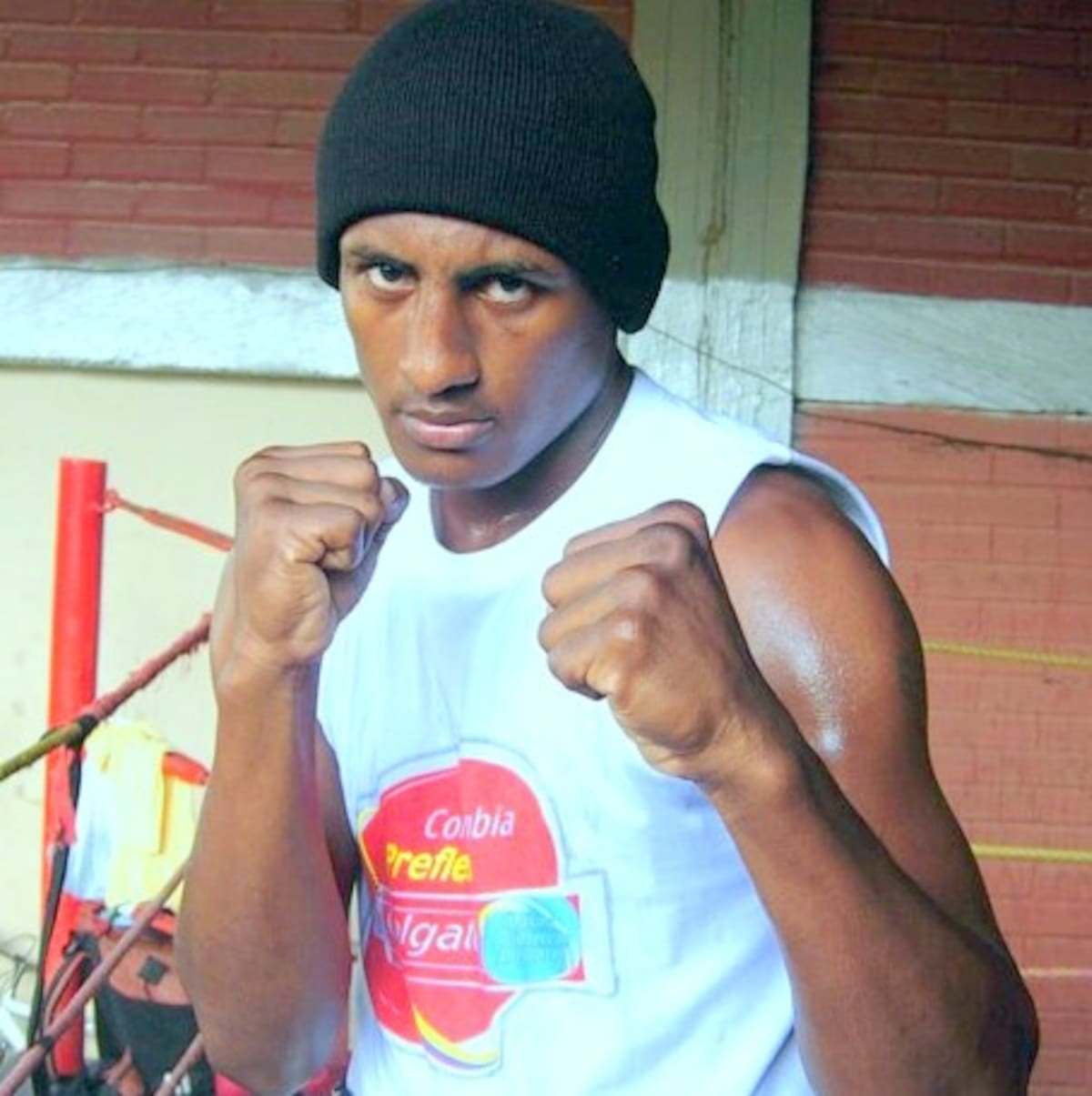 Ever Bravo, boxeador de Sinúbox que enfrentará a “La Escopeta Hernández de Bolívar.