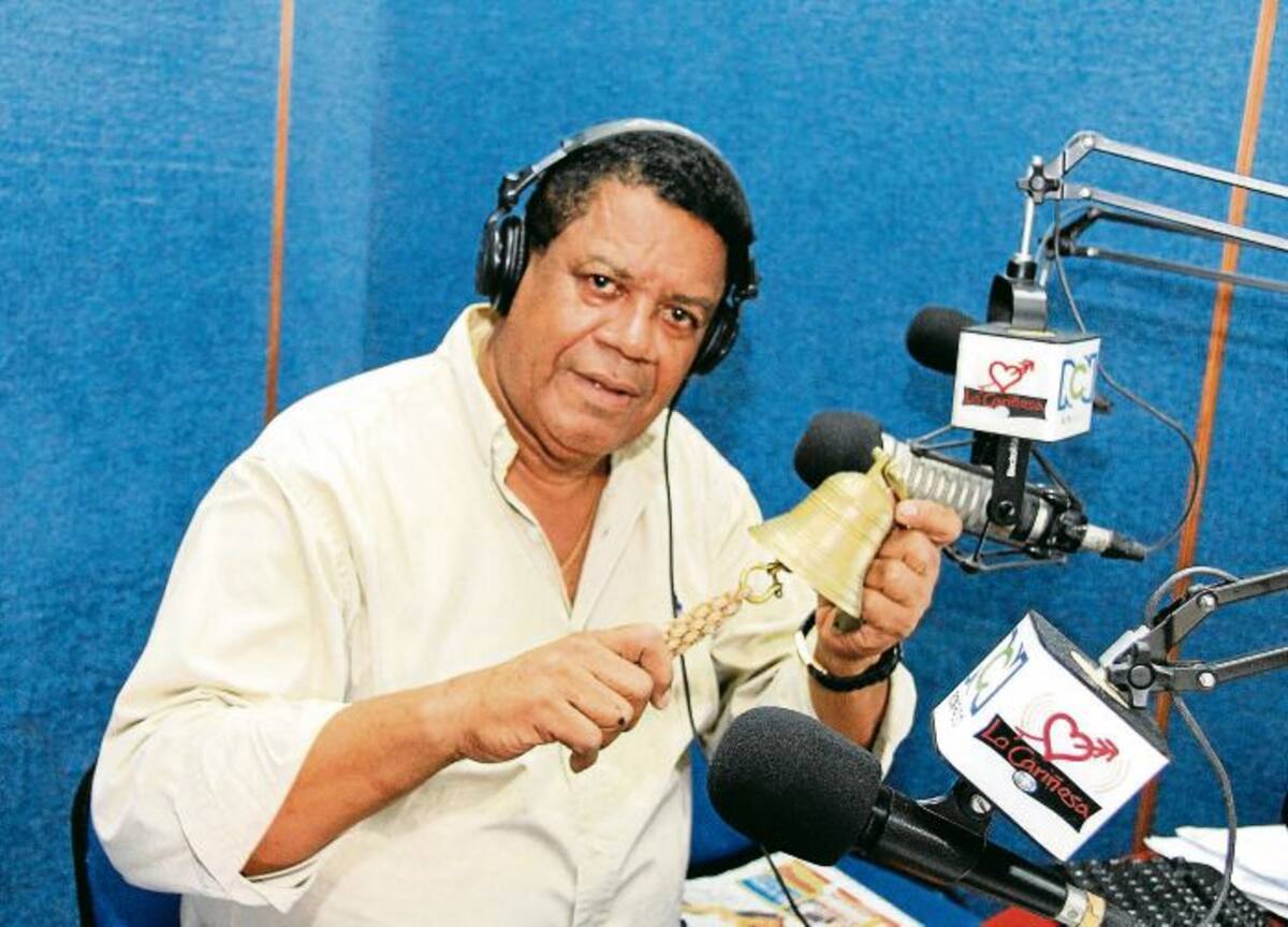 Campo Elías Therán Dix, en 2001, en los estudios de RCN. Foto: Luis Aparicio