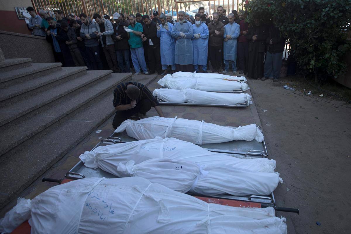 Cerca de 16.000 personas han muerto en Gaza tras nuevos bombardeos israelíes