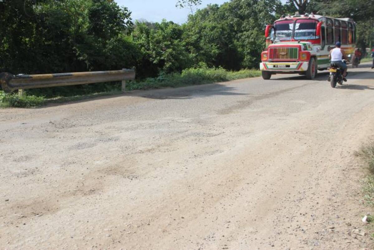 Los puentes que se encuentra a la entrada del municipio: Puente Hormiga, Puente Machena, presentan deterioros en su estructura. ANTONIO CANCHILA GARCÍA - ELUNIVERSAL.COM.CO