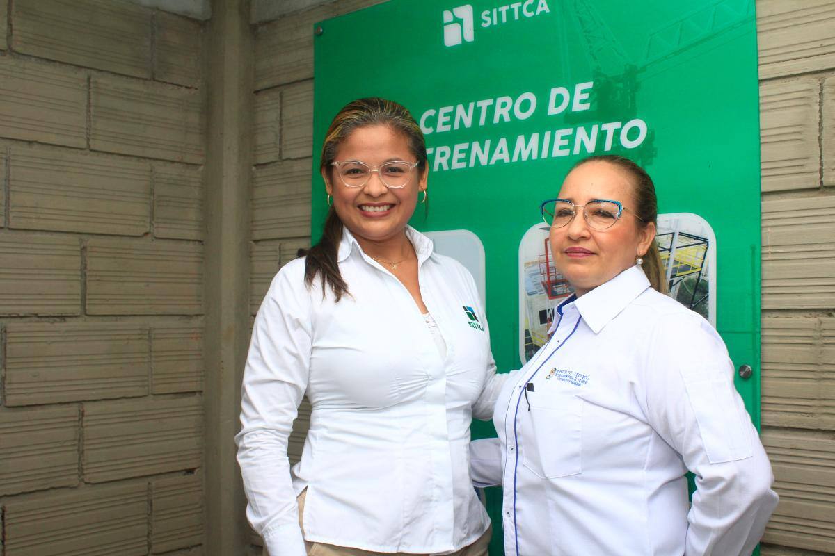 María Judith Vélez (SITTCA) y Elsa Marín (EMJ Capacitaciones)