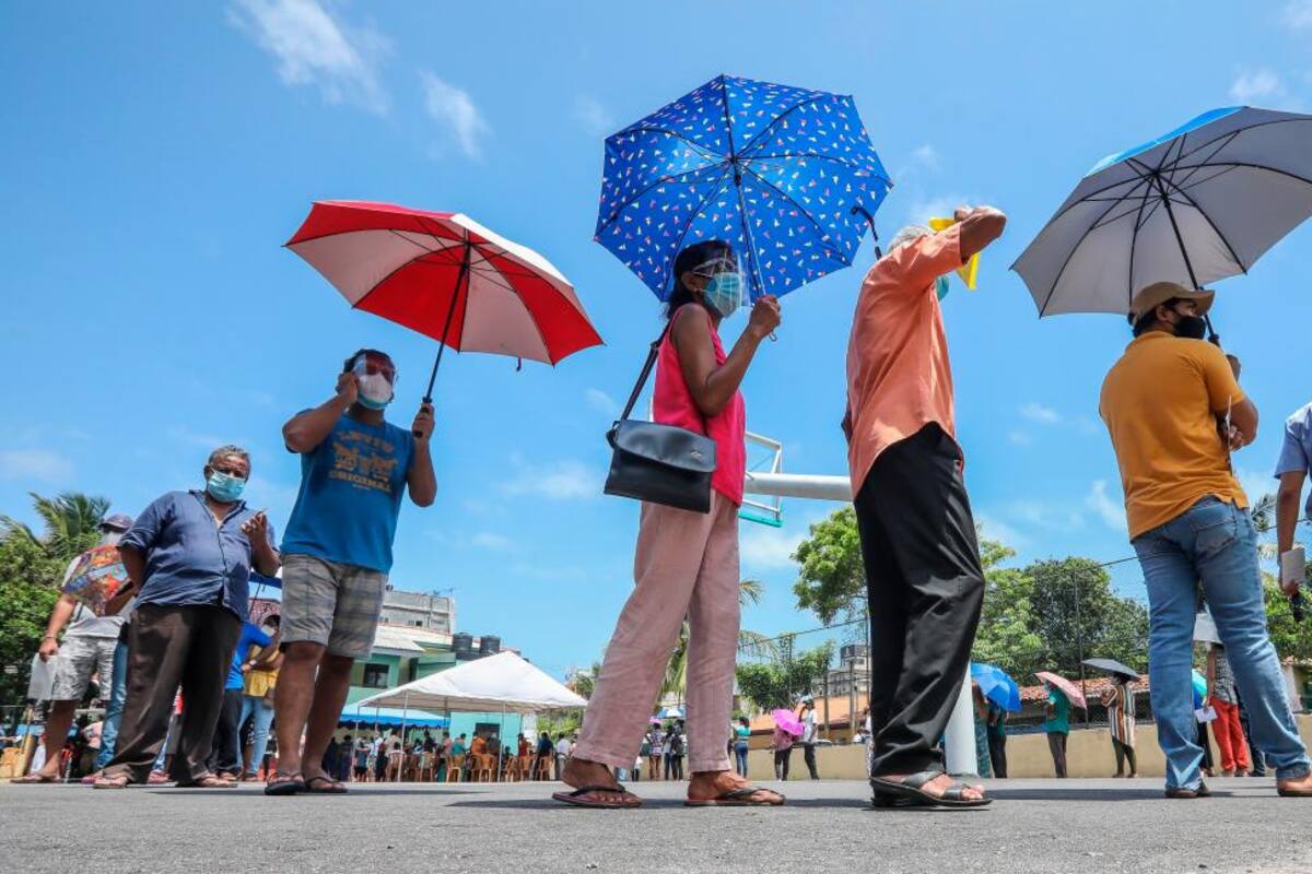 La OMS advierte que el Caribe no podrá reabrir sin vacunación