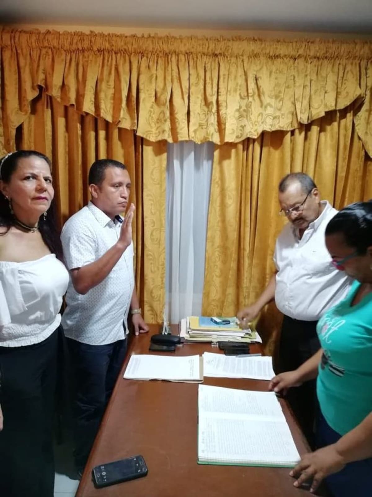 Jorge Alfredo Díaz Gutiérrez,abogado, tomó posesión como alcalde (e) de El Peñón. El Universal