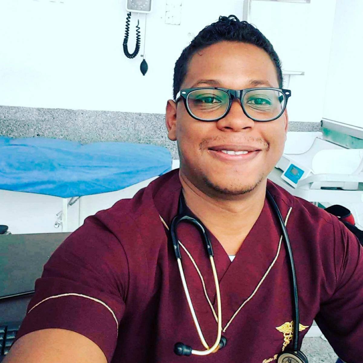 Carlos Manjarrez Torres, médico asesinado.
