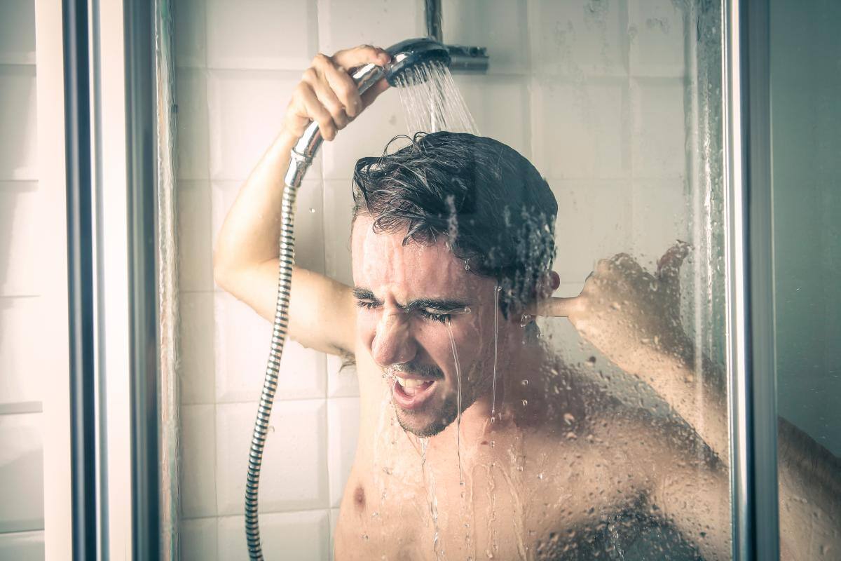 ¡Báñese con cuidado! Gérmenes prosperan en estas “zonas críticas” del cuerpo