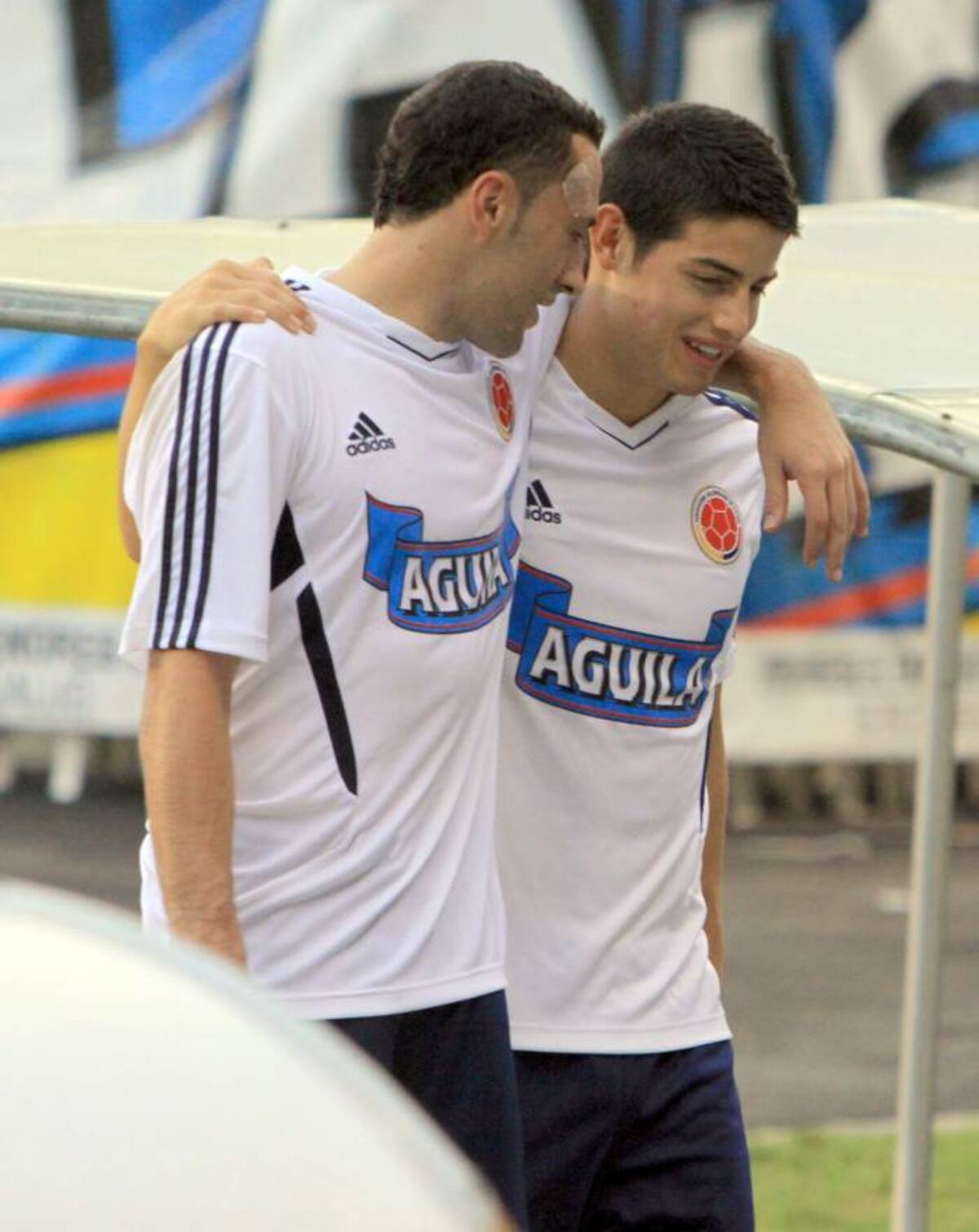 David Ospina y James Rodríguez, figuras en el pórtico y medio campo del combinado patrio. JORGE PAYARES . CORTESÍA QHUBO BARRANQUILLA