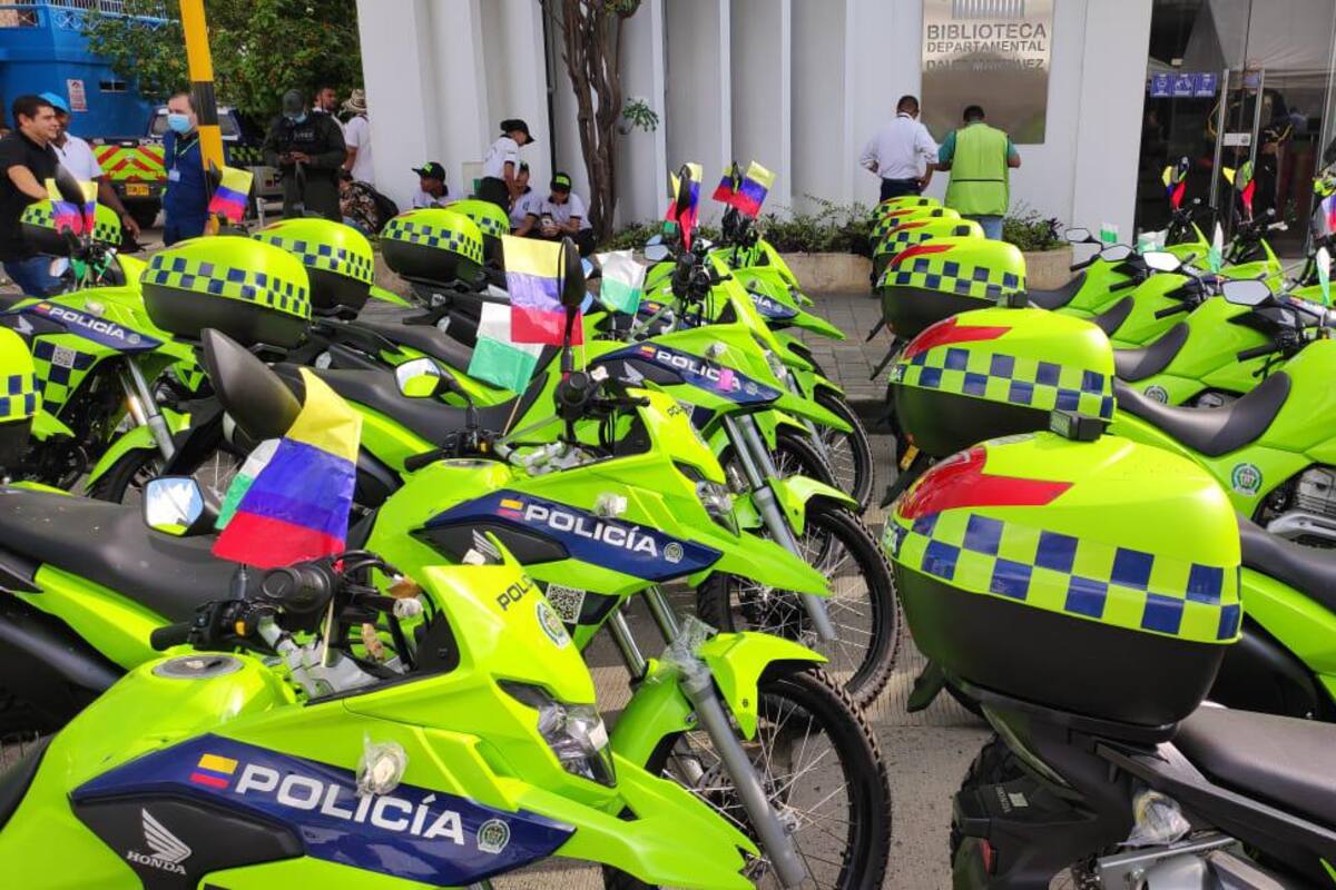 Entregan 160 motos a la Policía para fortalecer seguridad en Montería