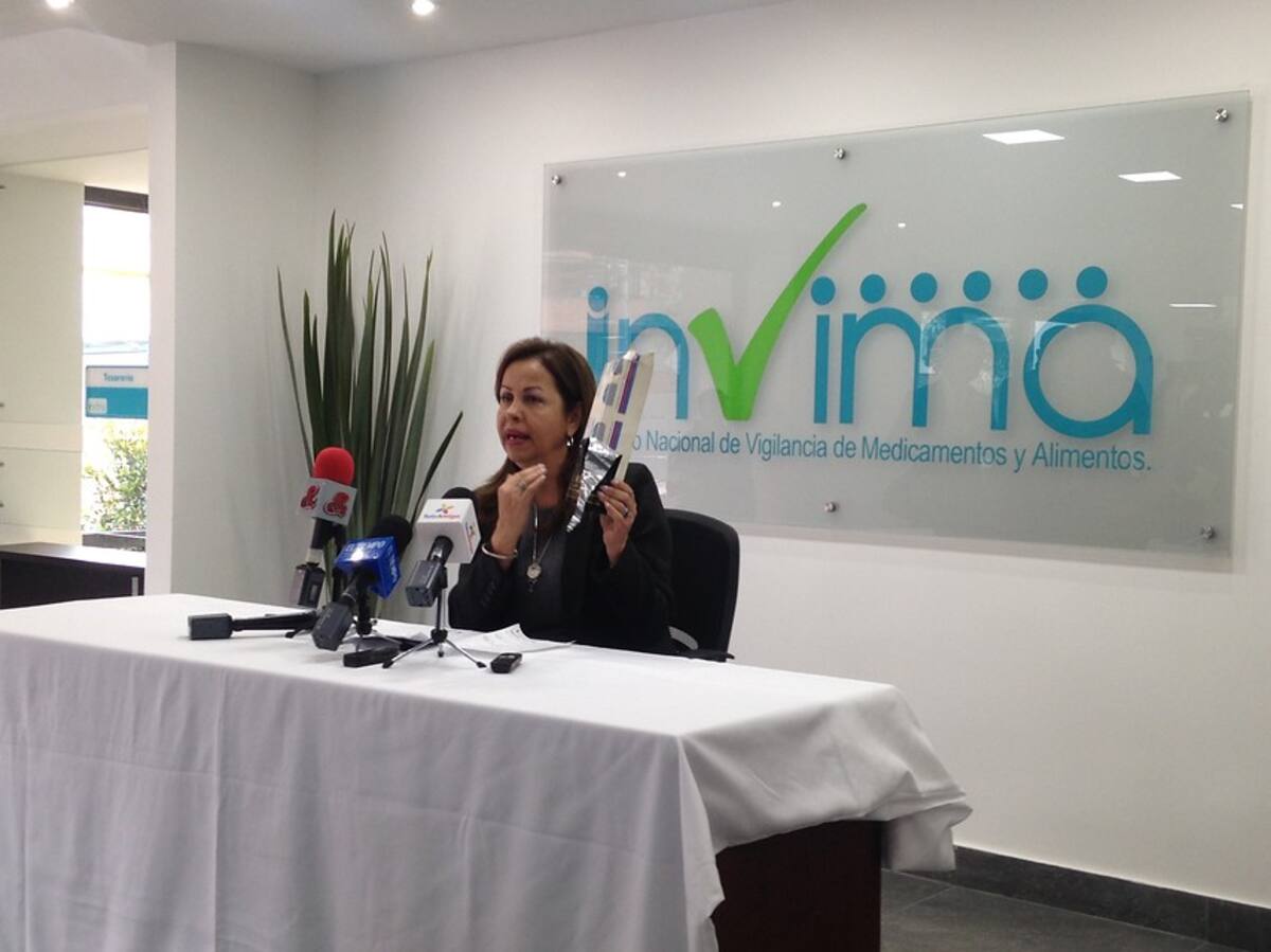 El anuncio se hizo luego de que este viernes el Instituto Nacional de Vigilancia de Medicamentos y Alimentos (Invima) confirmó que este lunes llegarán mil ampollas que abastecerán el mercado mientras se regulariza la producción. FOTO: COLPRENSA