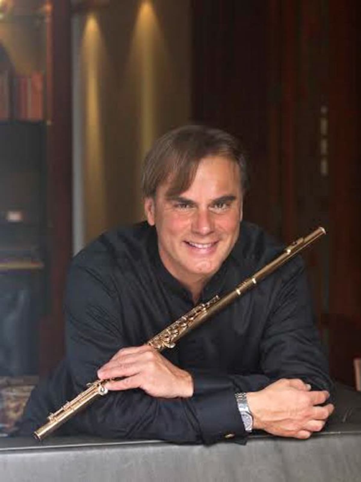 El Maestro Andrea Griminelli, una celebridad en Cartagena. Jhon Isaac