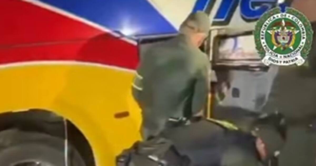 Incautaron 460 kilos de marihuana ocultos en un bus de servicio público