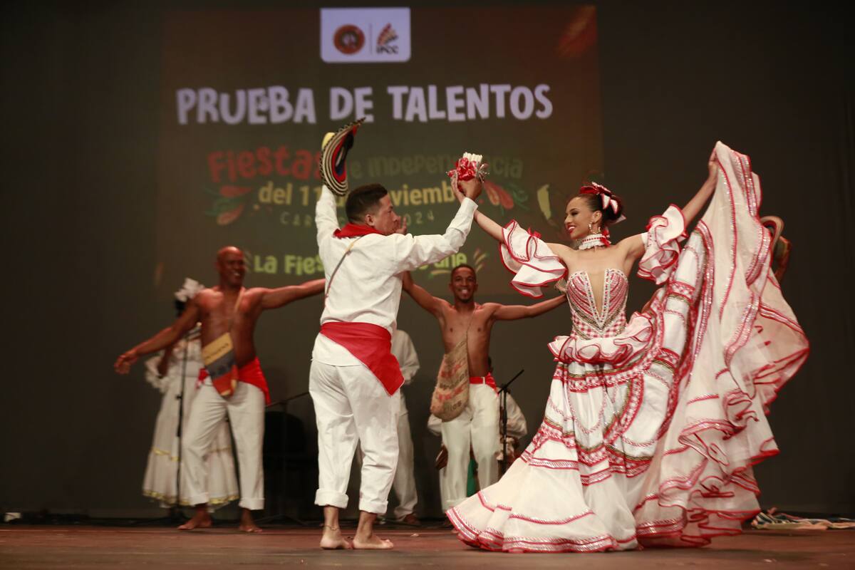 Arrancó la Noche de Talentos en el Teatro Adolfo Mejía