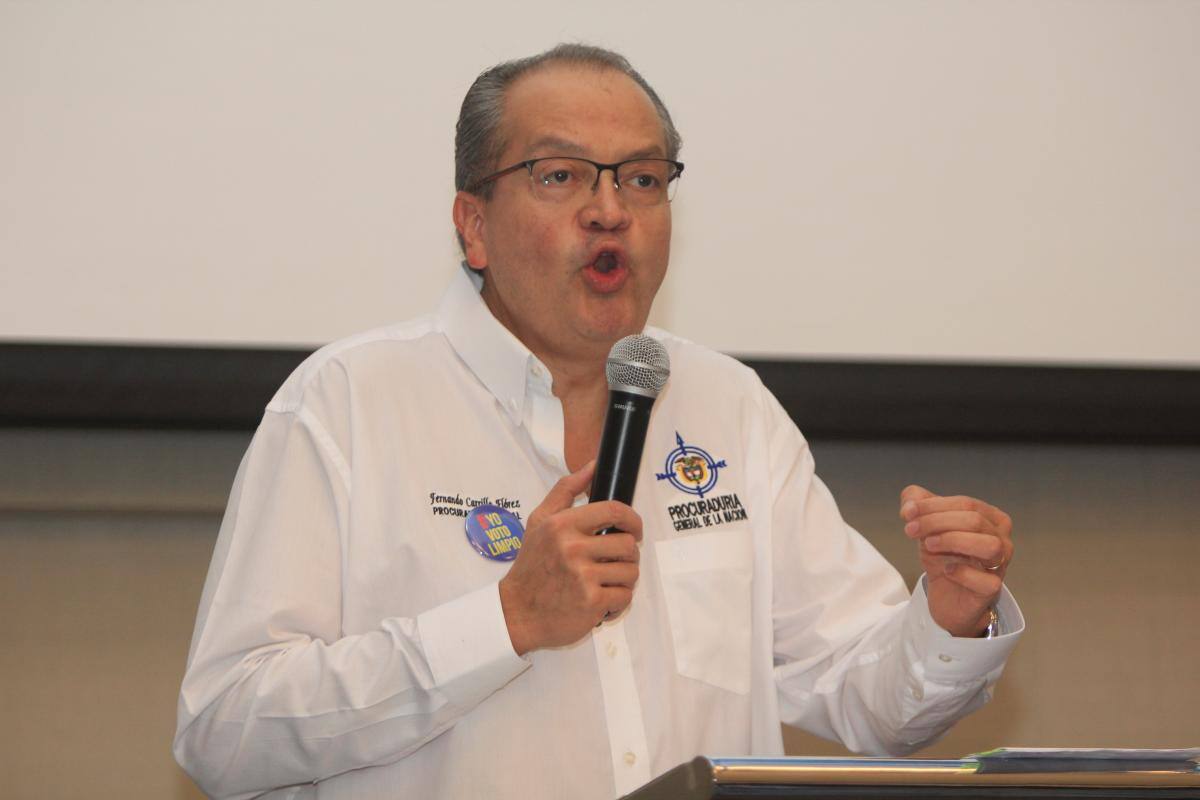 El procurador general de la Nación, Fernando Carrillo, presentó en Cartagena la campaña ‘Yo voto limpio’. //Julio Castaño - EU.