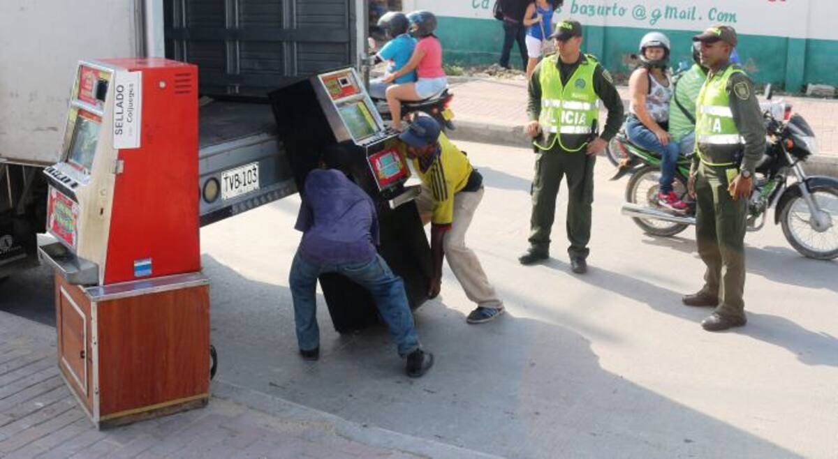 En total la Policía se incautó de 19 máquinas. CORTESÍA