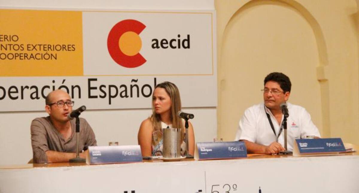 “Talleres Comunitarios”, una iniciativa que nació desde Comfenalco en alianza con el Festival de Cine y que es liderado por el cineasta cartagenero Andrés Lozano. ROSA MAZA