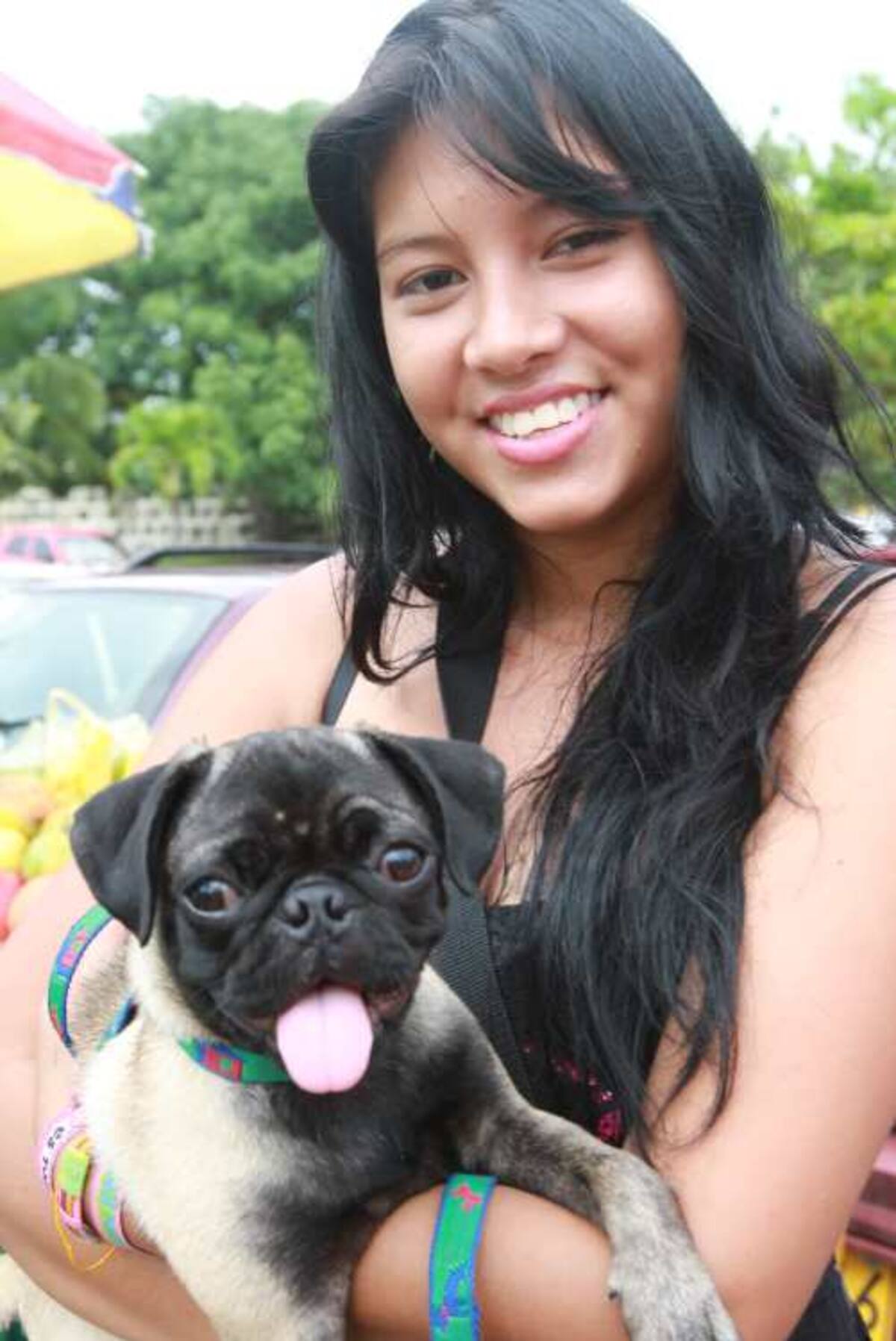 Jessica Sarmiento y su mascota Malú.