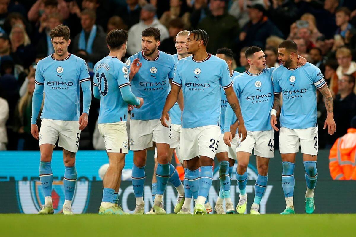 Manchester City alcanza el liderato de la Premier con récord de Haaland