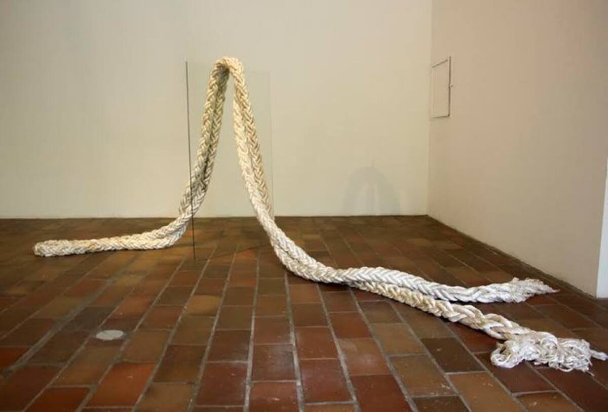 Una de las obras de la serie "Sucesos temporales frágilmente perturbados", de José Olano. Cortesía