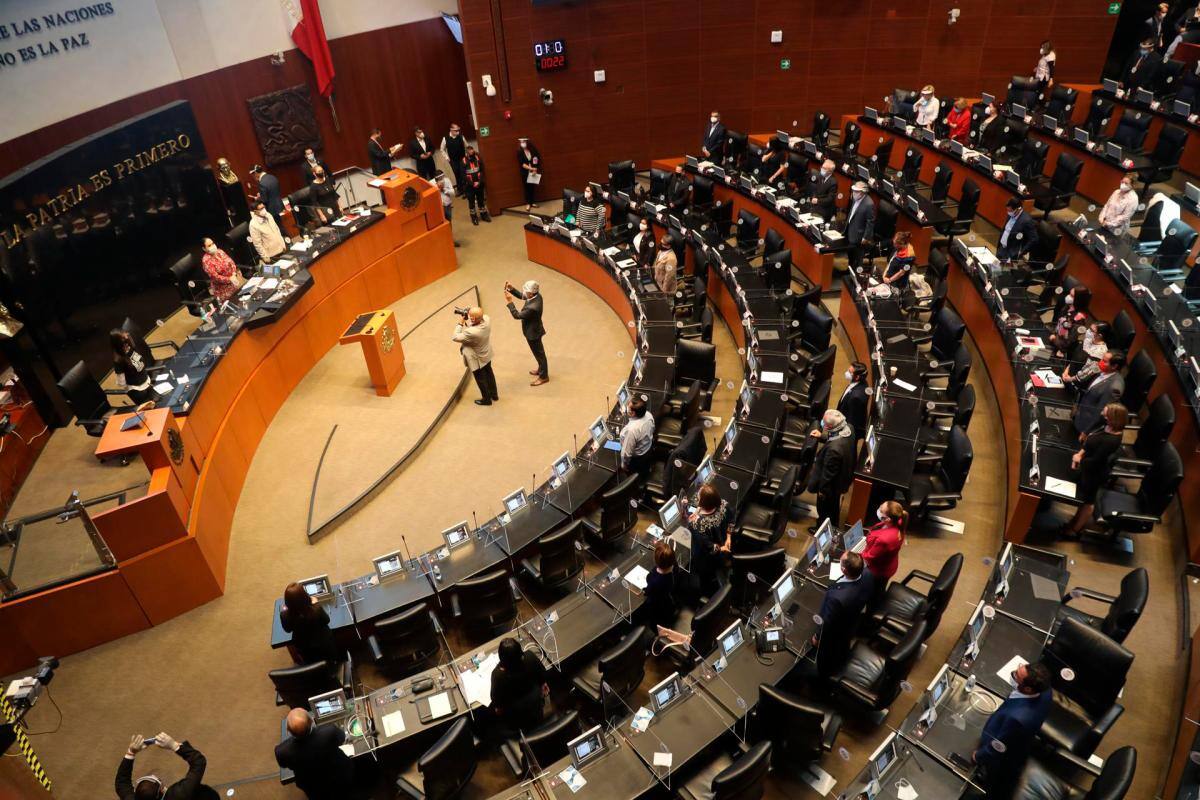 Autorizan el ingreso de militares de EE.UU. con armamento a México