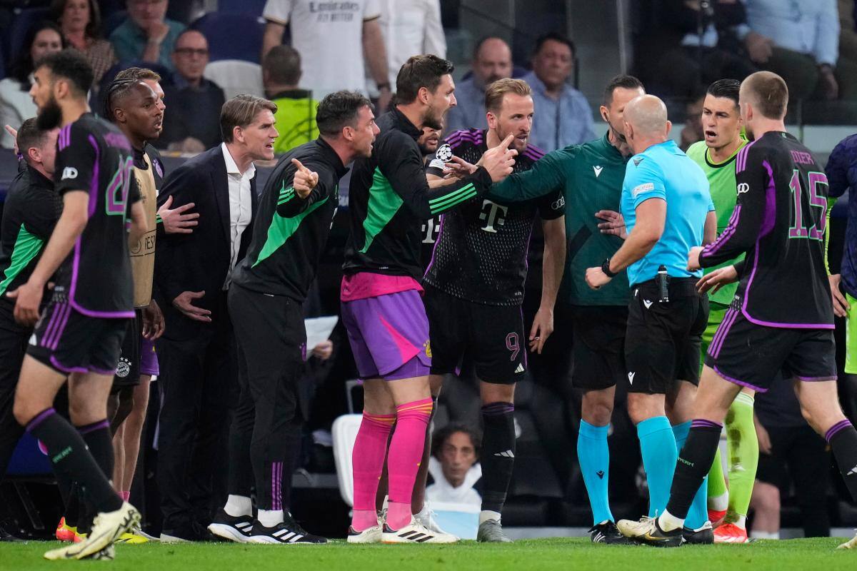 La UEFA le habría llamado la atención al árbitro Szymon Marcianiak