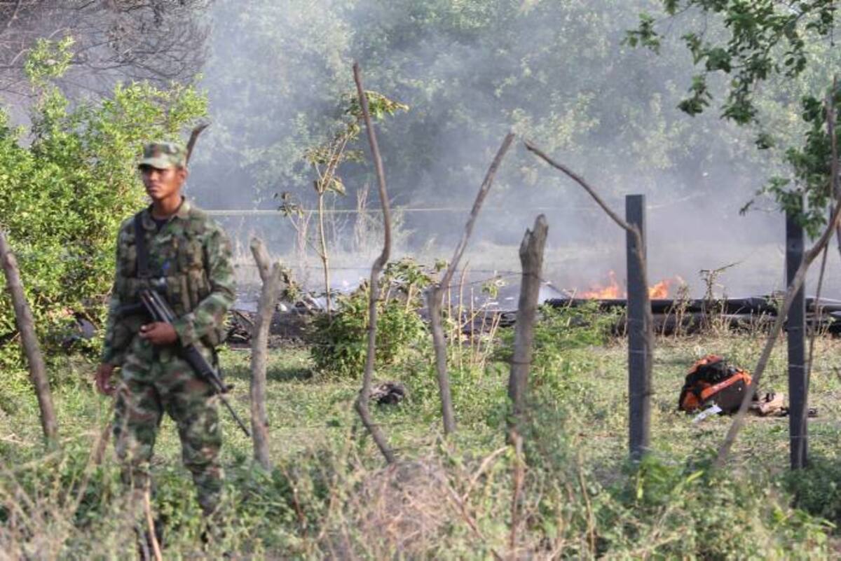 Helicóptero tipo Bell 212 con matrícula FAC 4020 CORTESÍA EL TESO BARRANQUILLA