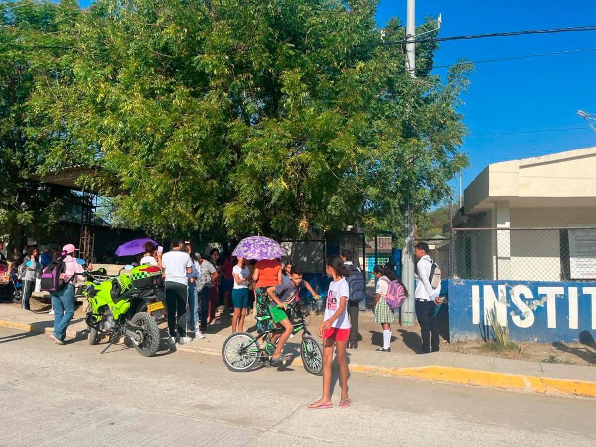 Plantón en la Institución Educativa Técnica Agropecuaria El Salado. // Foto: Cortesía
