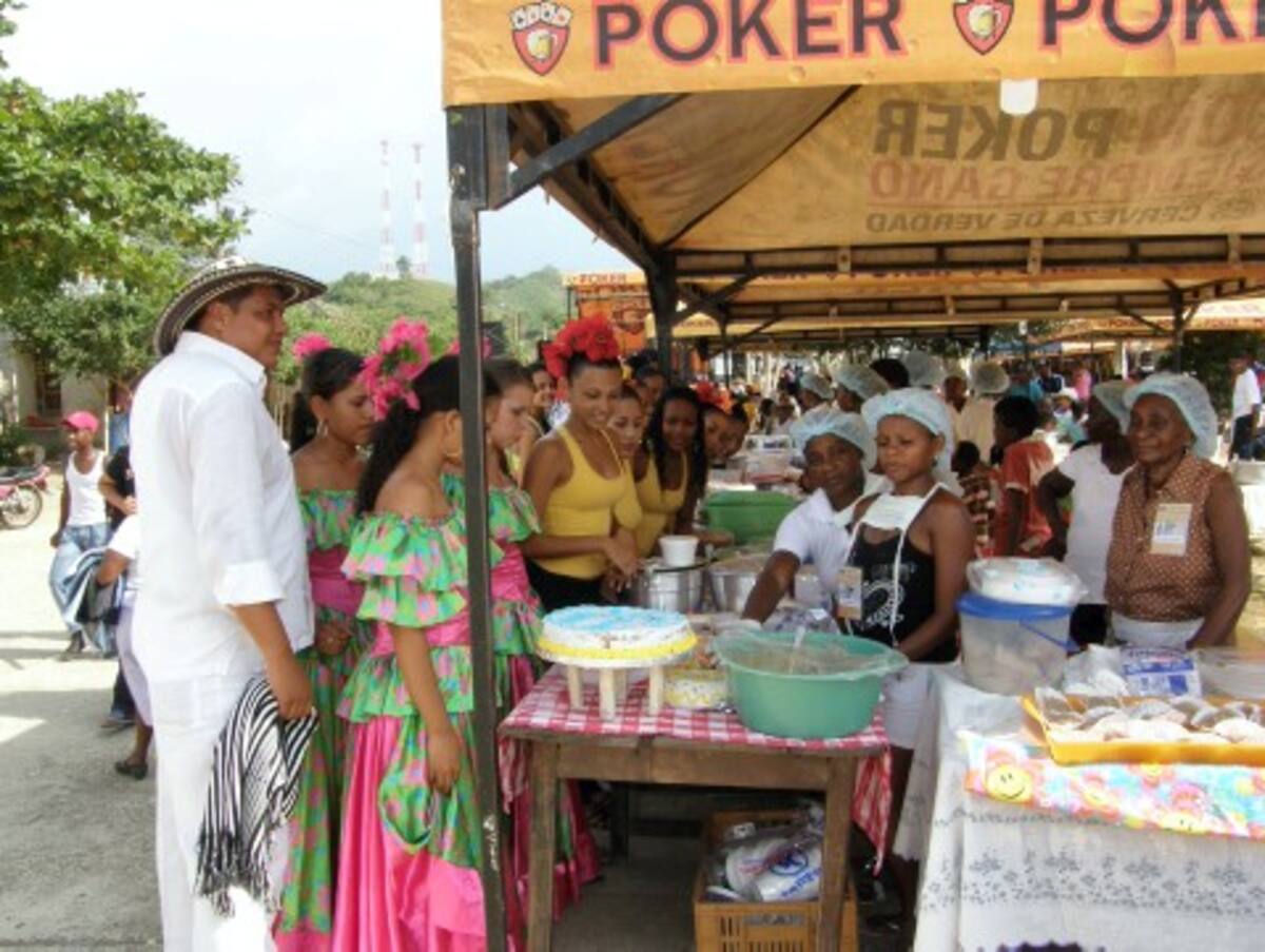 Todos degustaron las delicias preparadas con el ñame.