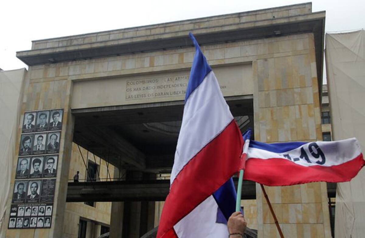 El Estado colombiano en pidió perdón los eventos sucedidos en el Palacio de Justicia. COLPRENSA