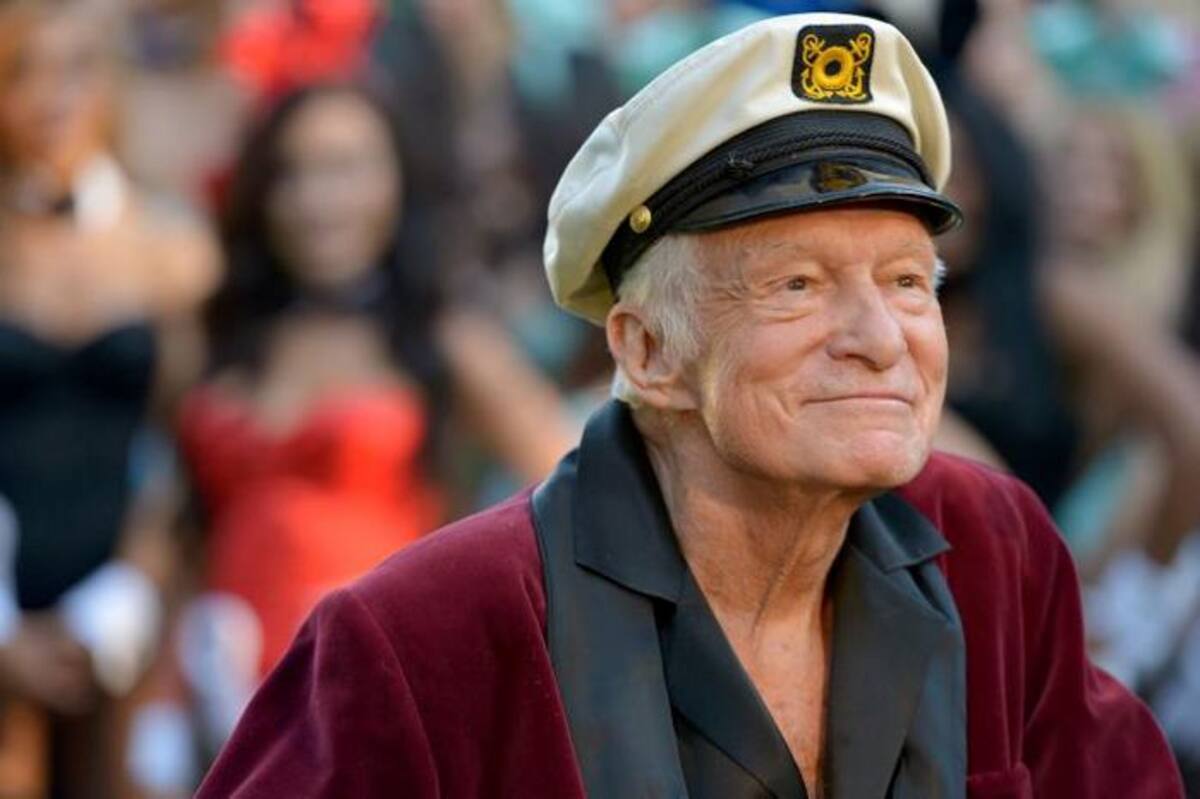 El 'look pijama' de Hugh Hefner. AFP