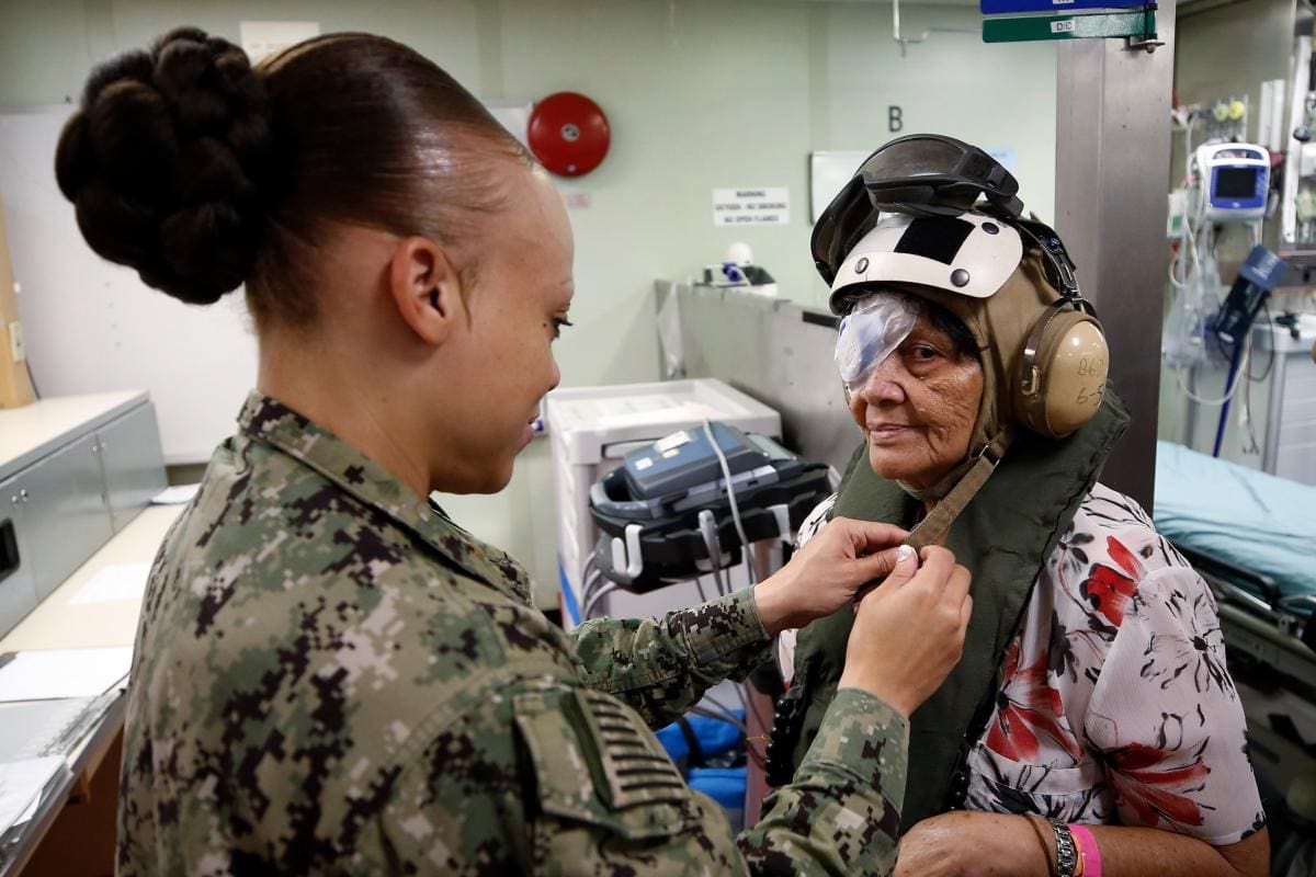 Buque hospital de EE.UU. llega a Colombia para misión humanitaria