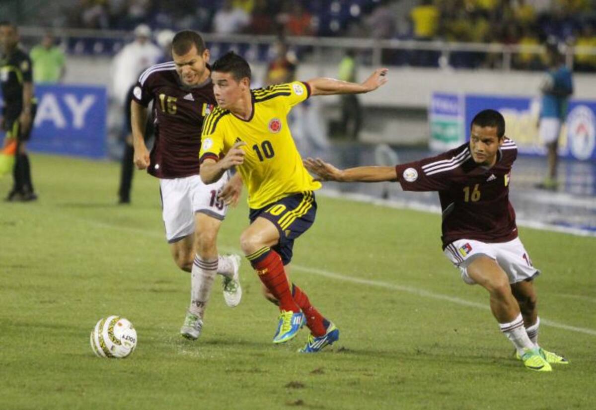 Colombia perdió 0-1 con Venezuela, pero mantiene sus opciones de clasificarse al mundial de Brasil 2014. COLPRENSA