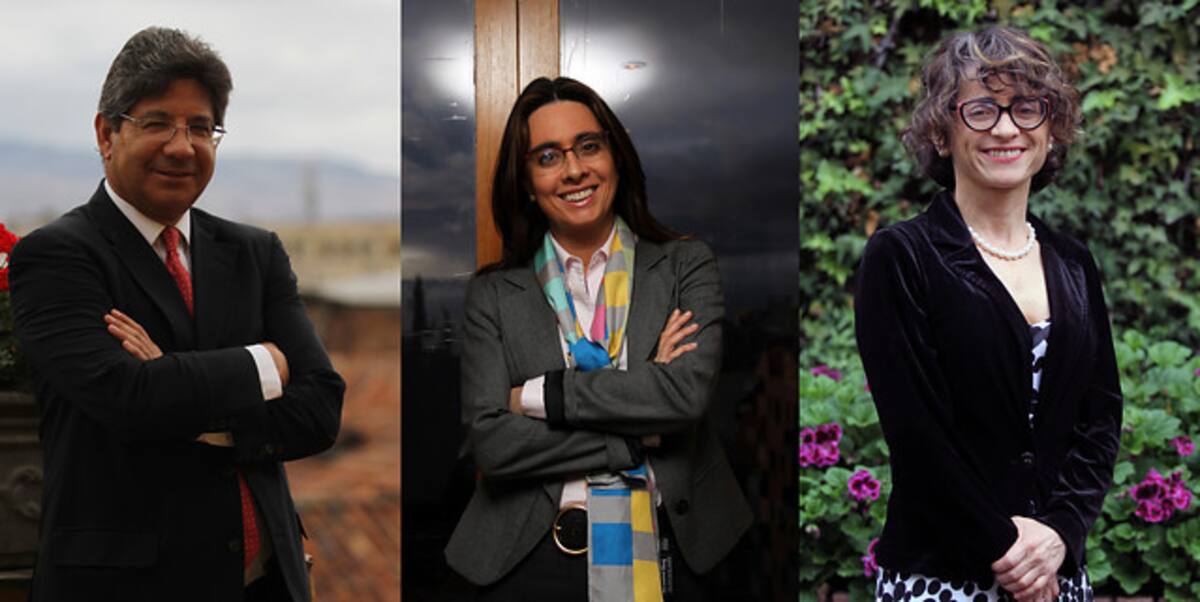 En la foto de izq. a dere. Alejandro Linares; abogado especialista en finanzas y candidato a doctor de la Universidad Externado, Catalina Botero; conjuez de la corte constitucional y Magdalena Correa; doctora en derecho constitucional. COLPRENSA