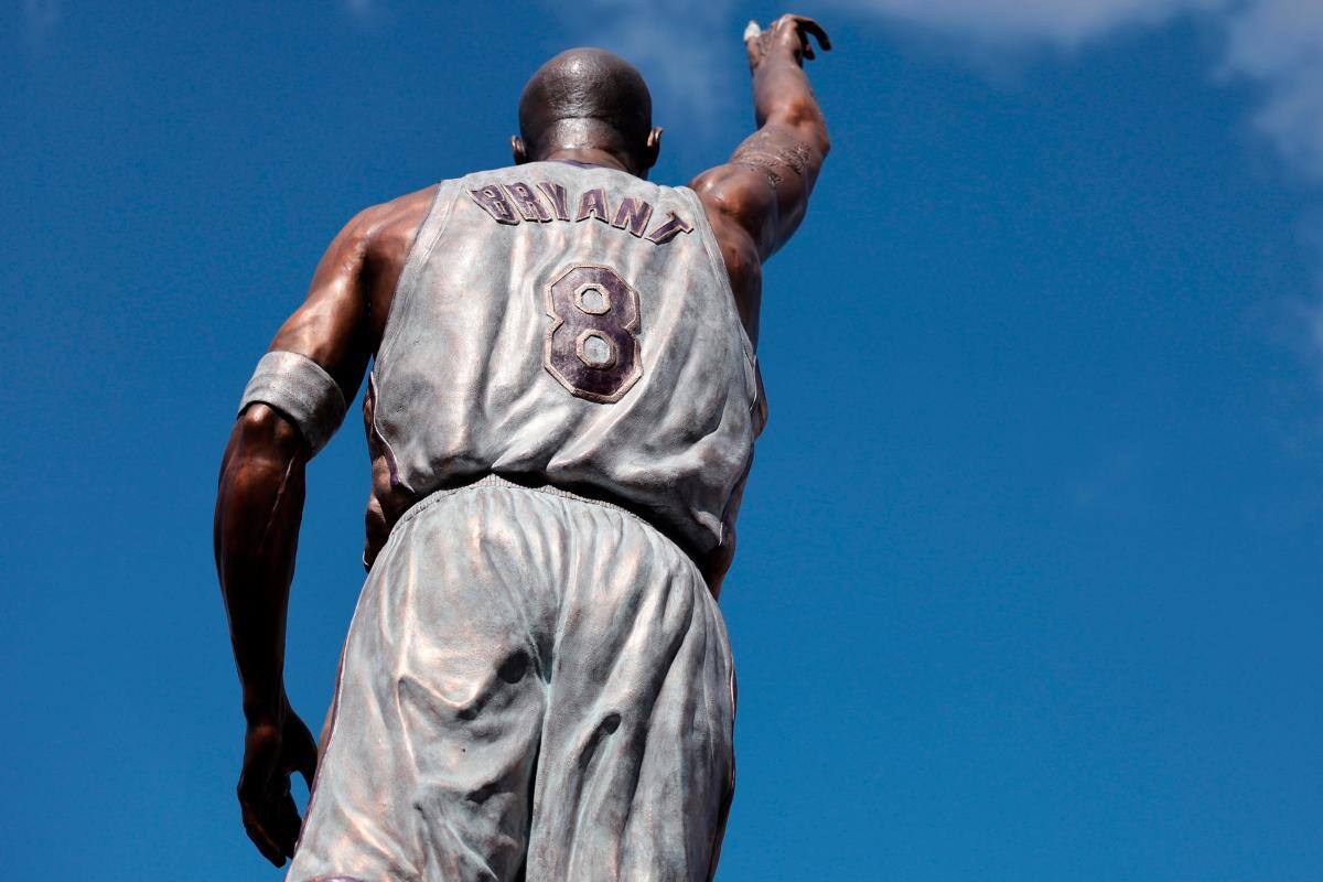 Conozca la estatua de Kobe Bryant, el fallecido jugador de la NBA