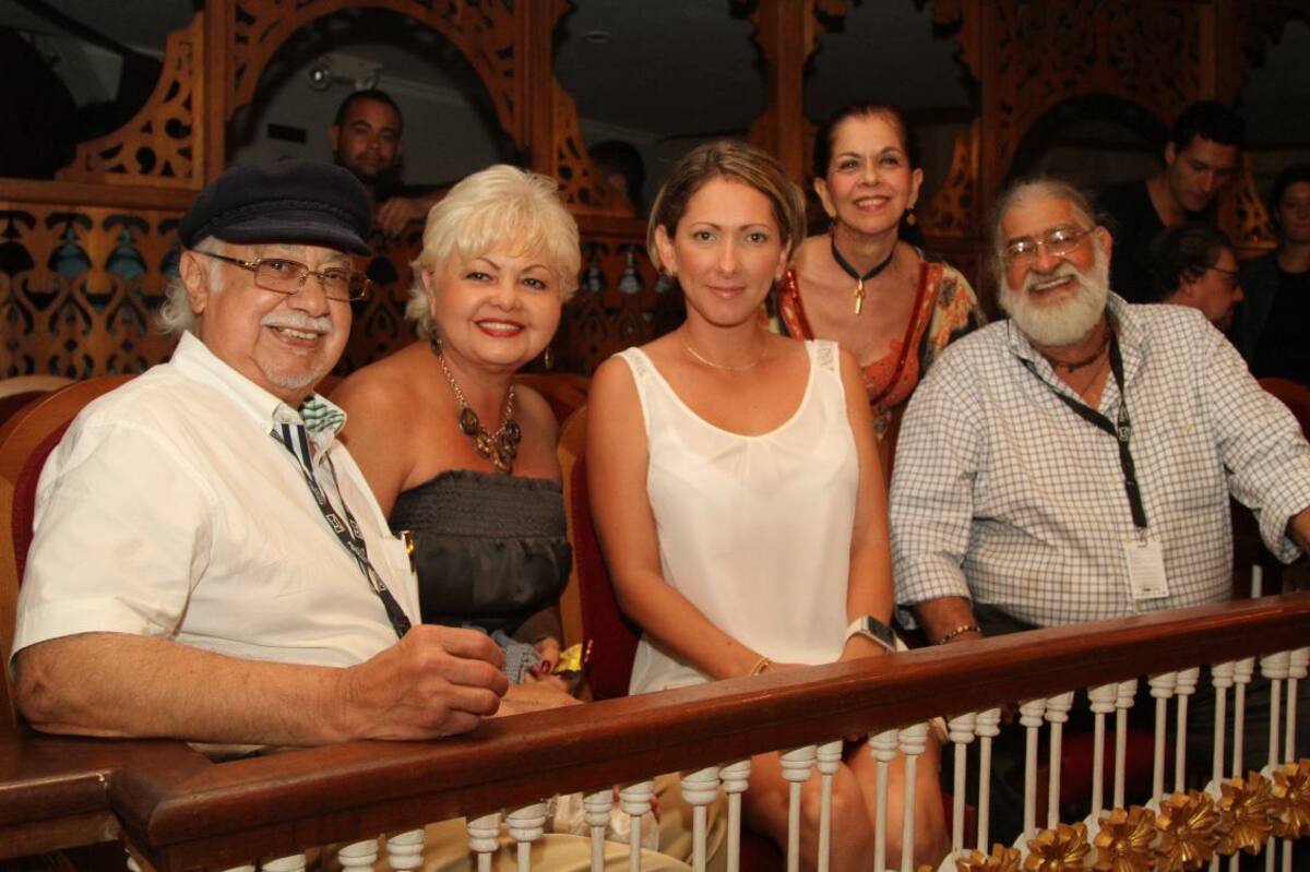 Carlos Muñoz, Marlene Pombo, Erica Salazar, directora del festival de cine de Santander; MaríaTeresa Vélez y Rafael Vergara./