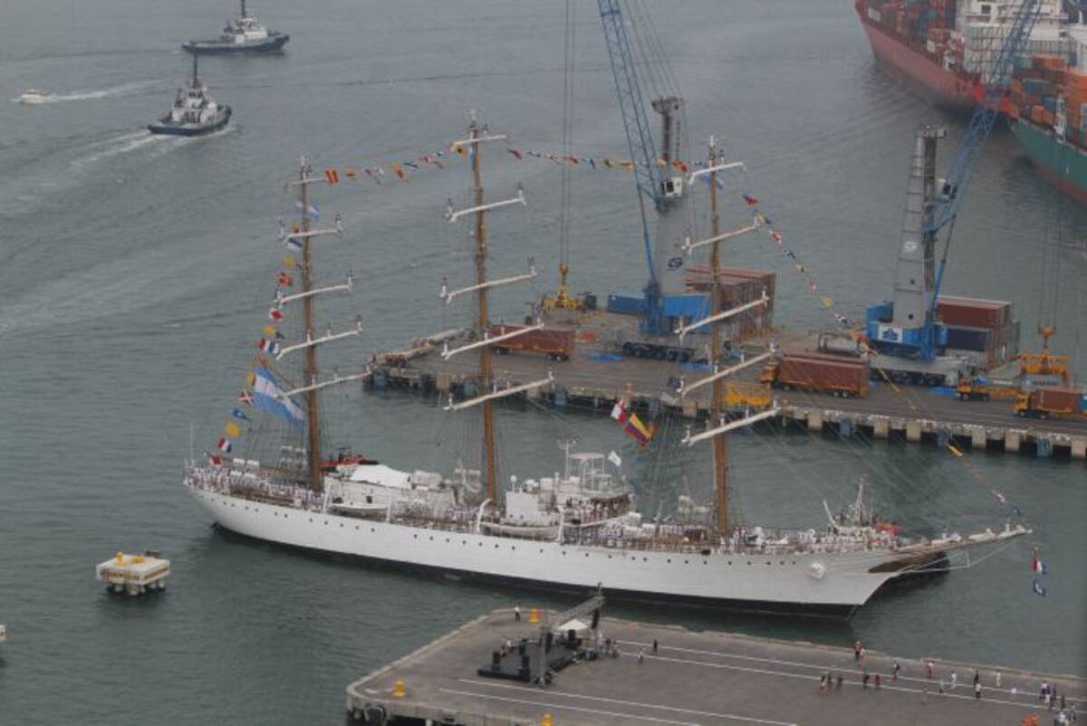 Velero Libertad, Argentina. Julio Castaño