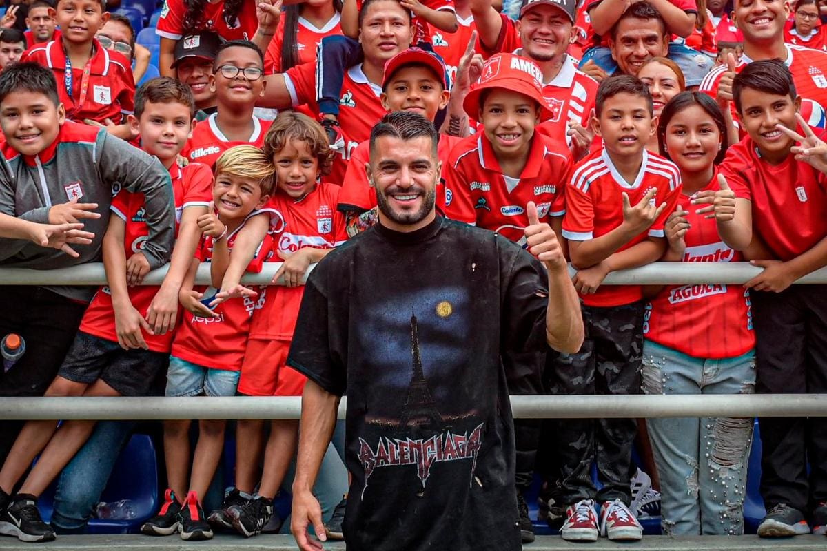 Iago Falque ya no está en Colombia y su salida de América es muy posible