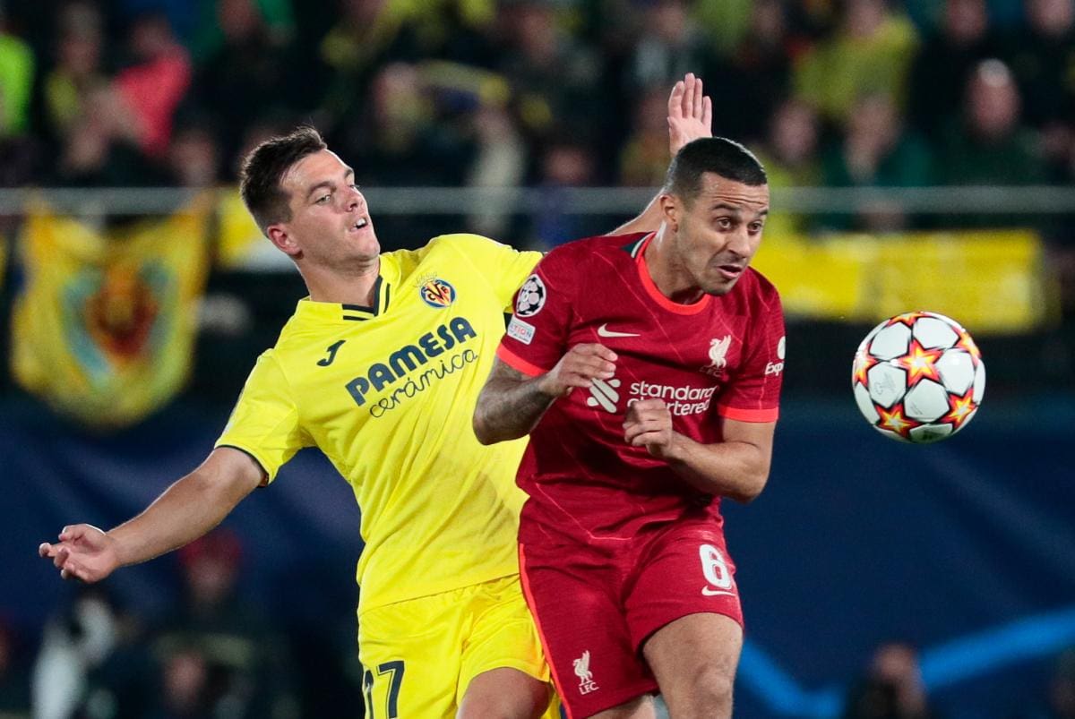 Imágenes del juego de vuelta entre Liverpool y Villarreal, por la semifinal de la Champions League. //EFE