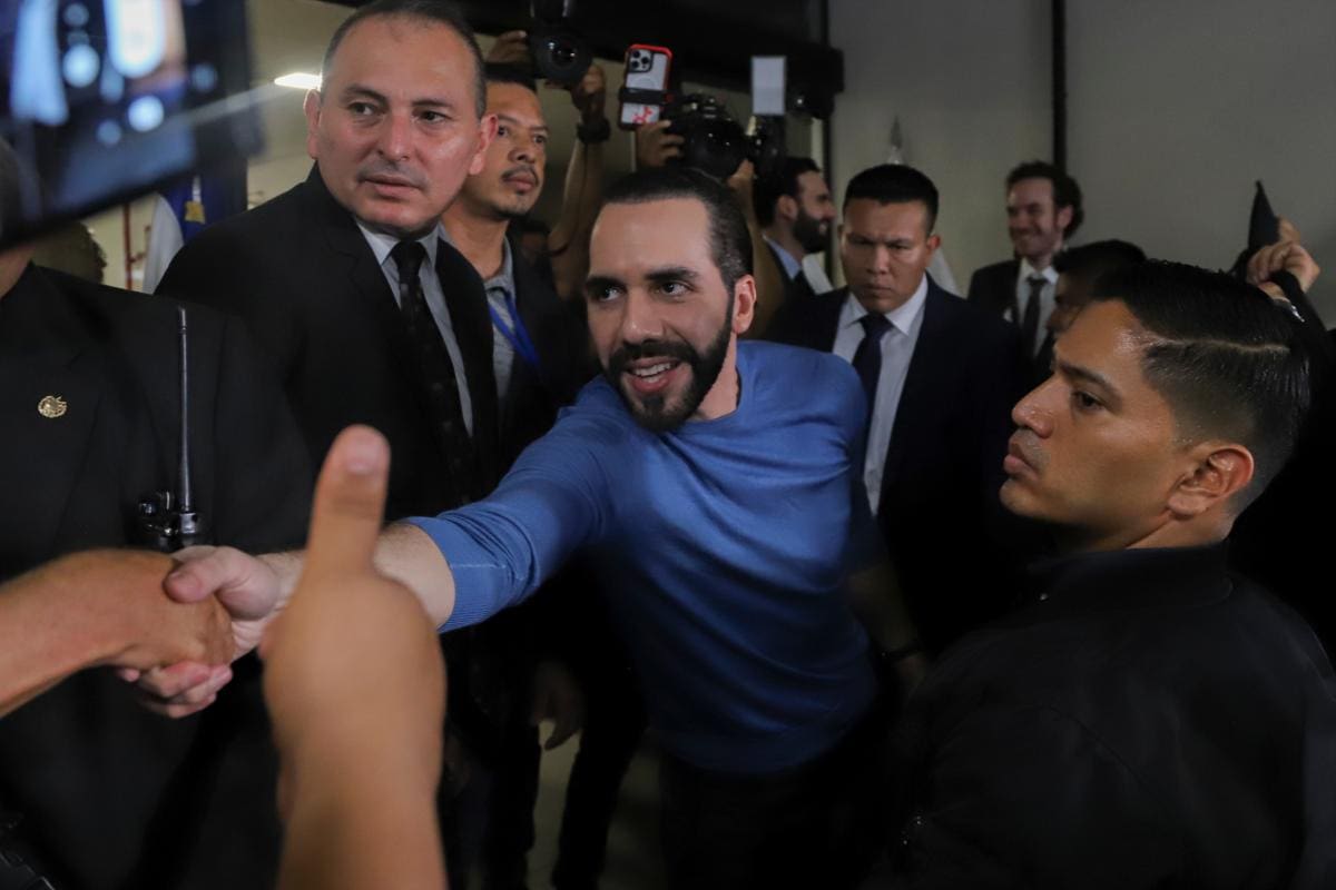 Nayib Bukele recibe licencia de seis meses para presentarse a la reelección
