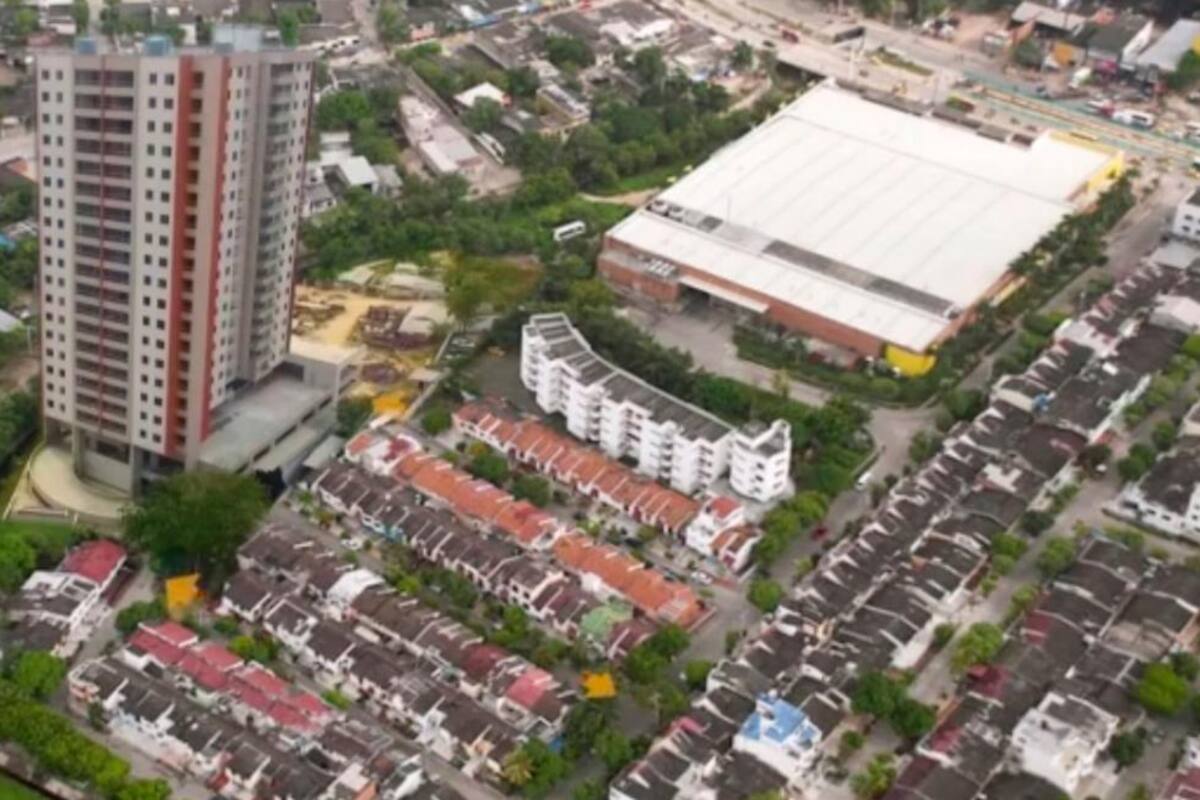 Crece debate sobre si son públicas o privadas vías del conjunto Contadora