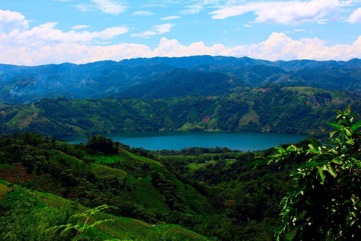 Top 5 de lugares en Colombia para estar en paz, por inteligencia artificial