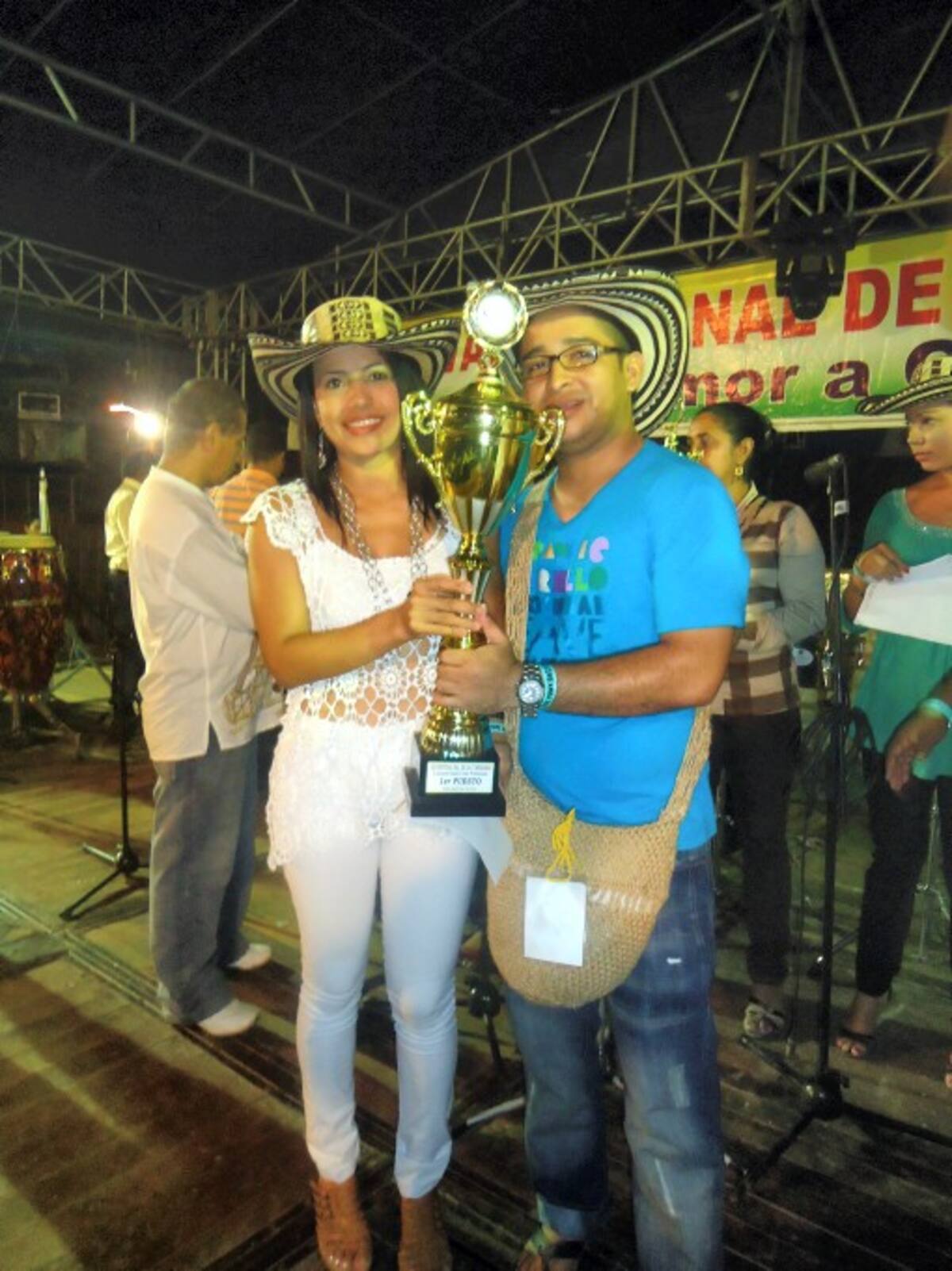 El grupo Mukatá de Planeta Rica ganó el primer puesto en la categoría profesional del concurso de gaita corta.