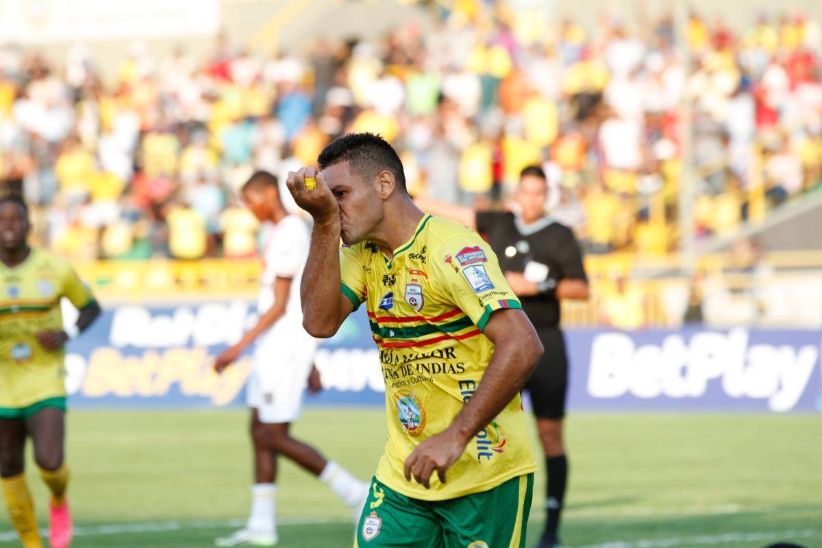 Video: la tragedia familiar que vivió Ariel Roa antes del juego con Bogotá