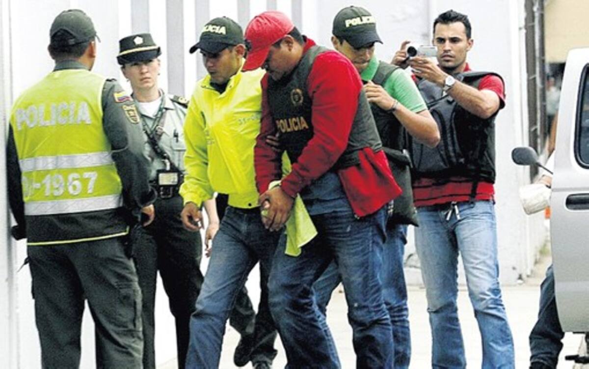 Los policías, quienes estuvieron en su mayoría asignados a la seguridad en San Andrés, permitían el paso de lanchas rápidas cargadas con cocaína, con destino a Centroamérica. En la foto: Joaquín Elías Palma Padilla, policía retirado. CORTESÍA