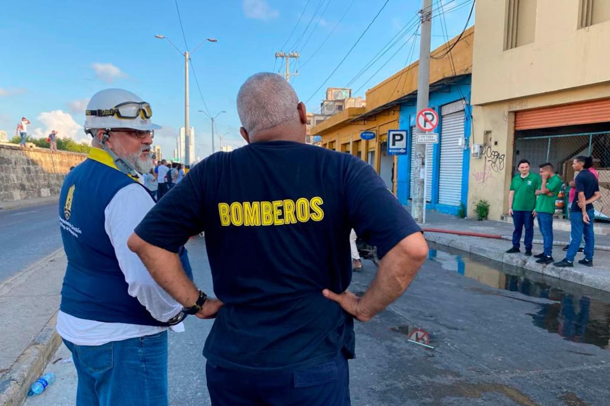 Gestionan donación de nueva máquina de Bomberos para Cartagena
