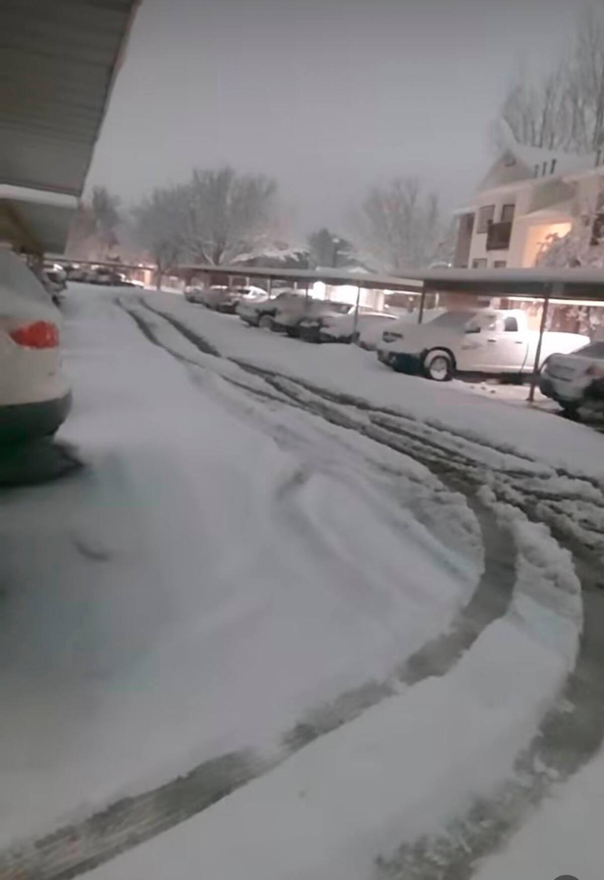 Vientos gélidos huracanados, torrenciales aguaceros y nevadas repentinas caen en la tarde de este viernes en California y otros 18 estados de los EE. UU. //Foto: Cortesía Alex Valero